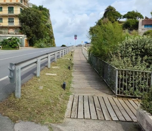 Celle, scattano i lavori nella rampa di collegamento tra la passeggiata e l'Aurelia Celle, scattano i lavori nella rampa di collegamento tra la passeggiata e l'Aurelia