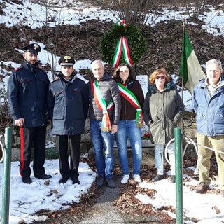 Calice ricorda i partigiani del distaccamento Rebagliati: deposta una corona presso il cippo di Pian dei Corsi