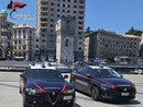 Vado Ligure, sottraggono la borsa ad una 84enne e scappano: arrestati dai Carabinieri Vado Ligure, sottraggono la borsa ad una 84enne e scappano: arrestati dai Carabinieri