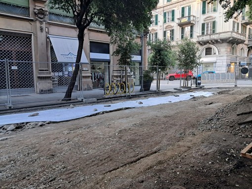 Savona, dai cantieri di Corsi Italia spunta un antico muro, interviene la Soprintendenza Savona, dai cantieri di Corsi Italia spunta un antico muro, interviene la Soprintendenza