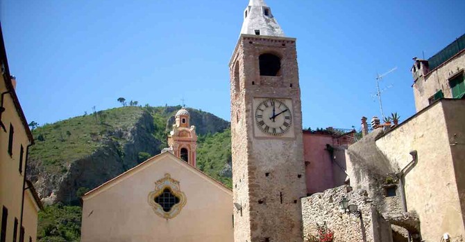 Lutto cittadino per Giacomo Moretto, nel giorno dei funerali bandiere a mezz’asta Lutto cittadino per Giacomo Moretto, nel giorno dei funerali bandiere a mezz’asta