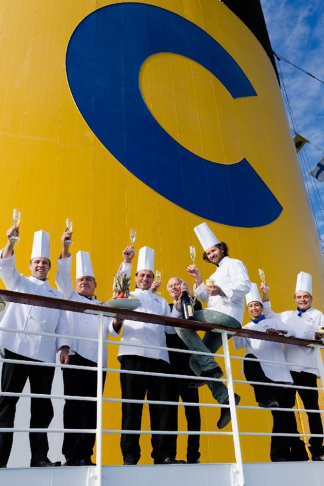 Quattro famosi ristoratori firmano i piatti di Natale e Capodanno sulle navi Costa