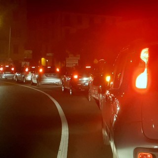 Coda in A10 e sull'Aurelia, dito puntato contro i lavori sul S. Brigida a Celle; sindaco Mordeglia: "Se il cantiere fosse partito d'estate sarebbe stato peggio"