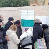 Savona, la città si ferma per commemorare con una targa le vittime della Tito Campanella (FOTO E VIDEO) Savona, la città si ferma per commemorare con una targa le vittime della Tito Campanella (FOTO E VIDEO)