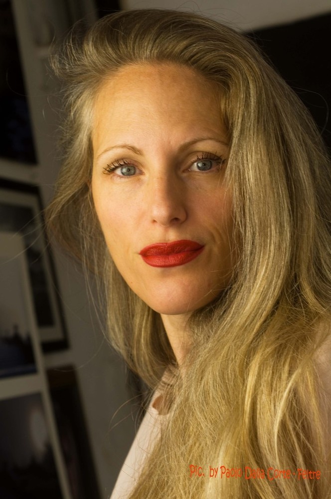 Crista Corso: una bionda esplosiva!