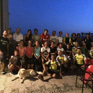Grande successo per il trekking "in notturna" a Verezzi (FOTO)