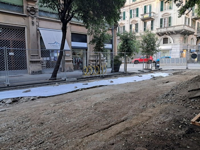Savona, dai cantieri di Corsi Italia spunta un antico muro, interviene la Soprintendenza Savona, dai cantieri di Corsi Italia spunta un antico muro, interviene la Soprintendenza