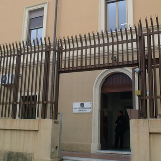 Ventisettenne di Savona muore per un infarto nel carcere di Imperia