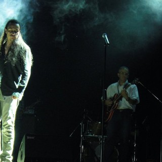 Grande musica e solidarietà: un successo a Millesimo per la Babilonia Ethnic Band