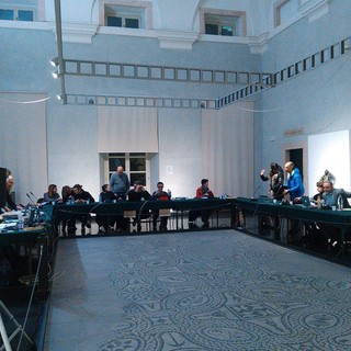 Loano, la minoranza: "Giunta Pignocca ha sempre meno da dire. Continueremo a disertare le commissioni consiliari"