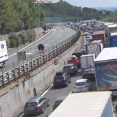 Controesodo del 2 Giugno, traffico a rilento sulla A10: code tra Albenga e Spotorno