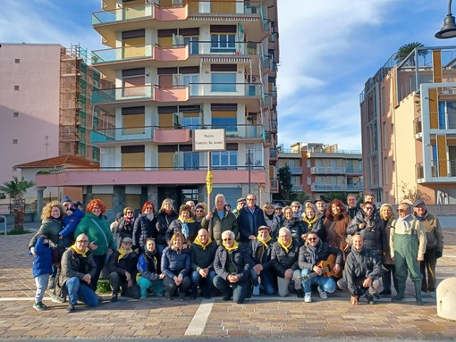 Ad Albenga il ricordo di Fabrizio De Andrè a 25 anni dalla scomparsa (FOTO) Ad Albenga il ricordo di Fabrizio De Andrè a 25 anni dalla scomparsa (FOTO)