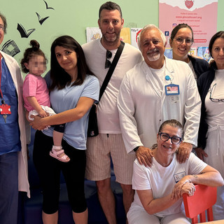 Rarissimo intervento eseguito al Gaslini: rimosso tumore al cuore in una bimba di 20 mesi