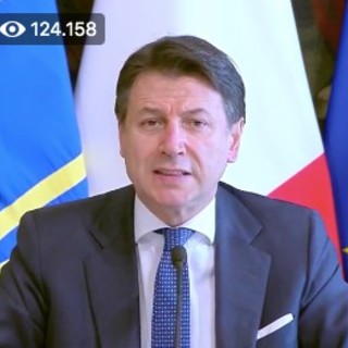 Coronavirus, Conte annuncia il ‘Decreto Marzo’: "Utilizzato il massimo dell'indebitamento, non si può arginare un'alluvione con gli stracci"