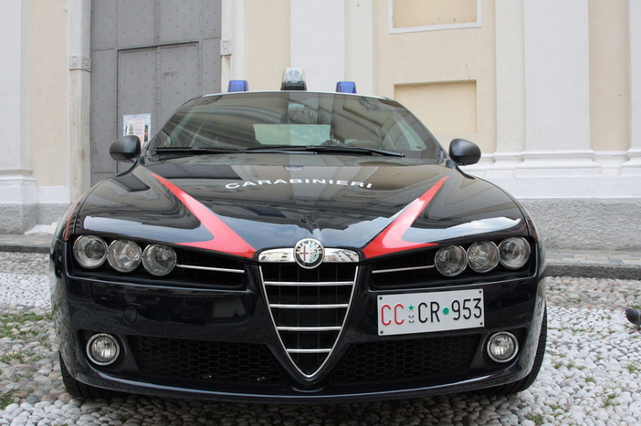 Auto, moto e furgone in fiamme a Laigueglia. A Savona uomo sequestra la moglie e la minaccia di morte Auto, moto e furgone in fiamme a Laigueglia. A Savona uomo sequestra la moglie e la minaccia di morte