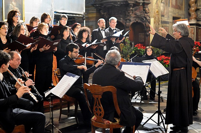 Sabato 22 novembre prosegue la rassegna Pro Musica Antiqua con il concerto del Coro “S. Pietro”