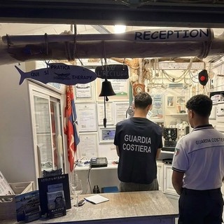 Alassio, controlli della Guardia Costiera al porto: sequestrati 60 chili di pesce senza tracciabilità Alassio, controlli della Guardia Costiera al porto: sequestrati 60 chili di pesce senza tracciabilità
