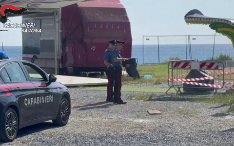 Tragedia del Lunapark di Spotorno, arrestati i titolari della "giostra seggiolini": nel mirino il collegamento del cavo dal "calciometro" all'attrazione