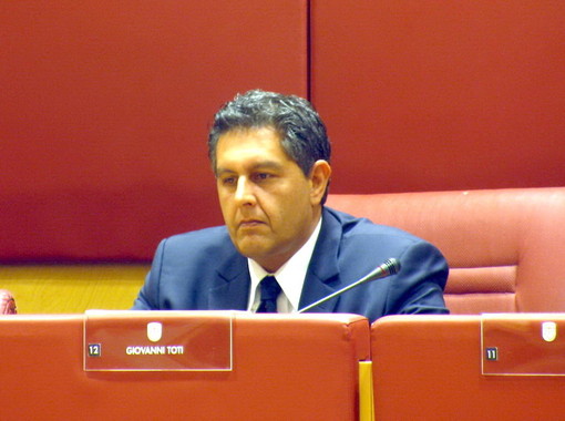 #Elezioni Savona, Toti replica a Briano: "Nessuno di buon senso potrebbe votare un Pd che ha affossato la città" #Elezioni Savona, Toti replica a Briano: "Nessuno di buon senso potrebbe votare un Pd che ha affossato la città"