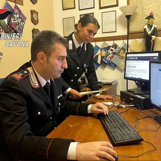 Falso broker truffa un 86enne in Valbormida: migliaia di euro spariti in un miraggio di guadagni facili Falso broker truffa un 86enne in Valbormida: migliaia di euro spariti in un miraggio di guadagni facili