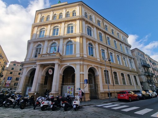 Più comfort e meno rumore in classe: al Chiabrera-Martini di Savona lavori per l’acustica dell’Aula 302 Più comfort e meno rumore in classe: al Chiabrera-Martini di Savona lavori per l’acustica dell’Aula 302