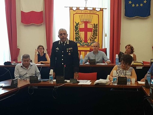 Albenga saluta il maggiore dei Carabinieri Francesco Bianco