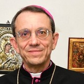 Savona Possibile difende il dialogo con la comunità Lgbtqia+: “Solidarietà al vescovo Marino e a don Piva”