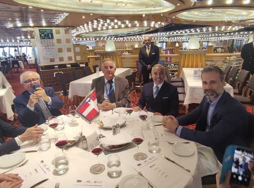Parte da Savona a bordo di Costa Diadema la crociera dedicata alle ricette e prodotti del Piemonte. Vicepresidente Carosso: "Dobbiamo farci conoscere, questa è la strada giusta"