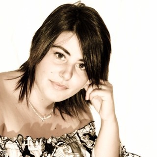 La cantante tovese Chiara Granero domenica alle semifinali di Liguria Selection Music show