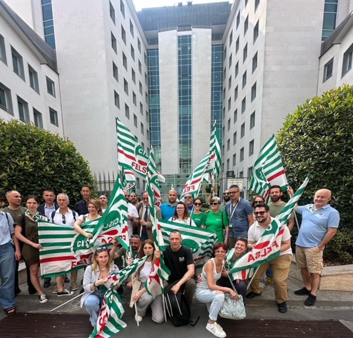 L’allarme di Felsa Cisl Liguria: “Rischio licenziamento per 30 lavoratori delle Questure e Prefetture nella nostra regione” L’allarme di Felsa Cisl Liguria: “Rischio licenziamento per 30 lavoratori delle Questure e Prefetture nella nostra regione”