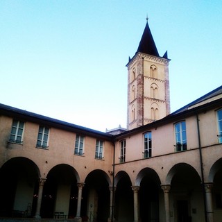 Il grande jazz "giovane" approda sul palco dei Chiostri di Santa Caterina a Finalborgo Il grande jazz "giovane" approda sul palco dei Chiostri di Santa Caterina a Finalborgo