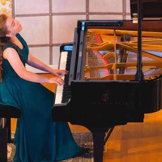 Il concerto di Chiara Bleve per aprire il Concorso pianistico “Città di Albenga-Memorial M. S. Folco” Il concerto di Chiara Bleve per aprire il Concorso pianistico “Città di Albenga-Memorial M. S. Folco”
