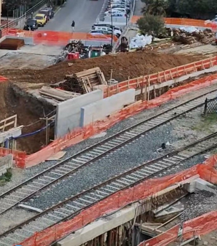 Vado, alle fasi finali l'eliminazione del passaggio a livello: entro fine aprile riapre via Sabazia ad un senso di marcia