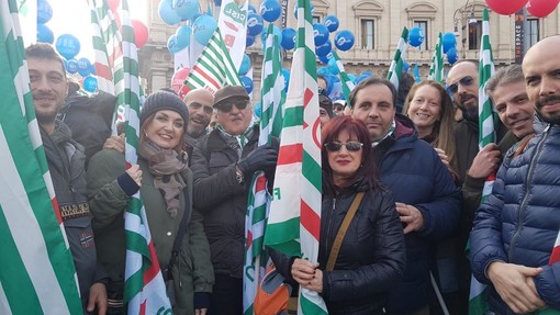 Bregata (Femca Cisl Liguria): “A Genova ogni giorno lavaggio e igienizzazione di 35mila kg di biancheria degli ospedali della nostra regione e di tutto il nord Italia” Bregata (Femca Cisl Liguria): “A Genova ogni giorno lavaggio e igienizzazione di 35mila kg di biancheria degli ospedali della nostra regione e di tutto il nord Italia”