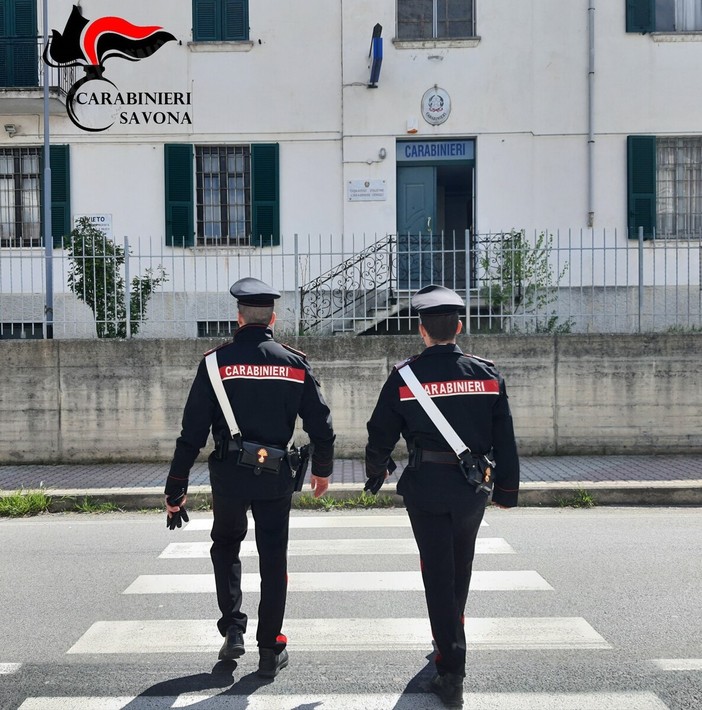 Cengio, cinque persone indagate dai Carabinieri per una falsa offerta di lavoro in smart working