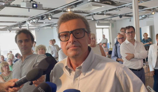 Calenda: "Forzare le dimissioni di Toti con misure cautelari è indegno"