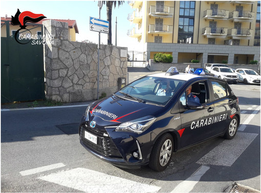 Ladri di e-bike in azione a Finale: una coppia di milanesi arrestata dai carabinieri