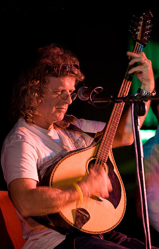 Albissola: “Teatro A San Nicolò”, viaggio nella musica folk nord americana ed irlandese Albissola: “Teatro A San Nicolò”, viaggio nella musica folk nord americana ed irlandese