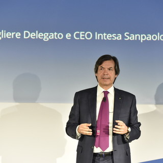 Intesa Sanpaolo: "Avanti con l'Ops su Ubi Banca, puntando sui territori e sostenendo le attività sociali"