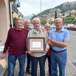 Tovo in festa per Carletto Fantoni, decano della politica cittadina (FOTO) Tovo in festa per Carletto Fantoni, decano della politica cittadina (FOTO)