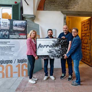 Cairo, l'azienda Quidam dona al comune sei opere fotografiche dell’artista valbormidese Matteo Musetti