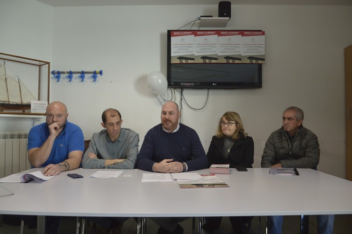 Comitato Autostrade Chiare: "Scendiamo in piazza per la sicurezza di tutti" (VIDEO) Comitato Autostrade Chiare: "Scendiamo in piazza per la sicurezza di tutti" (VIDEO)