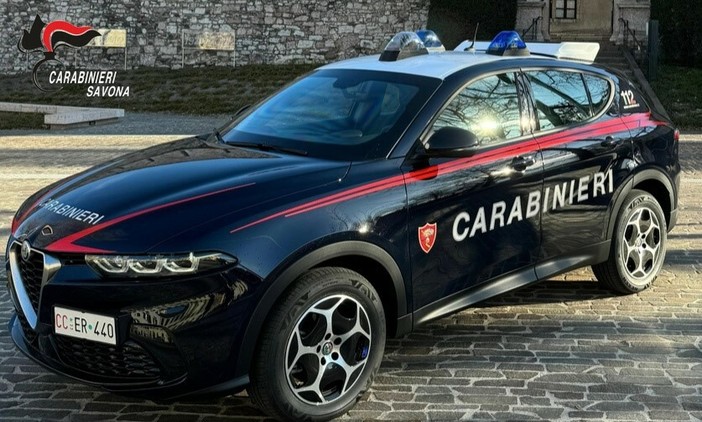Acceso diverbio tra due uomini ad Albisola: 32enne maliano minaccia il rivale con un coltello da cucina di 37 cm, denunciato Acceso diverbio tra due uomini ad Albisola: 32enne maliano minaccia il rivale con un coltello da cucina di 37 cm, denunciato