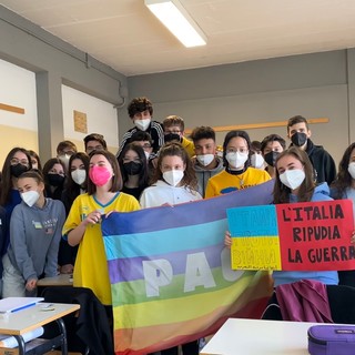 Anche le classi del "Calasanzio" di Carcare all'evento online "L’Italia ripudia la guerra, la scuola rilancia l’articolo 11 della Costituzione"