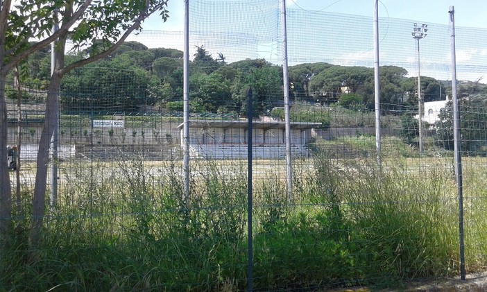 Spotorno, le minoranze attaccano: "Il sindaco Fiorini è ormai un Robin Hood al contrario per i cittadini"