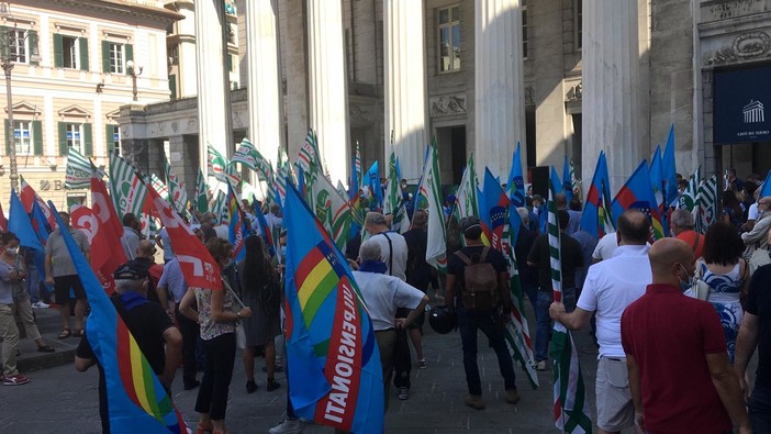 Imprese pulizia, servizi integrati e multiservizi: sciopero per il contratto nazionale. Buona adesione nel savonese Imprese pulizia, servizi integrati e multiservizi: sciopero per il contratto nazionale. Buona adesione nel savonese