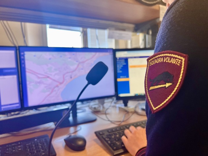 Annuncia il suicidio sui social, donna salvata dalla Polizia