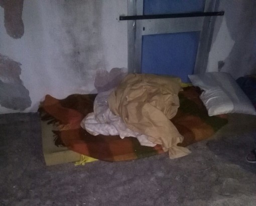 Edifici abbandonati, parchi e centri dello spaccio: notte di controlli per la polizia municipale di Loano