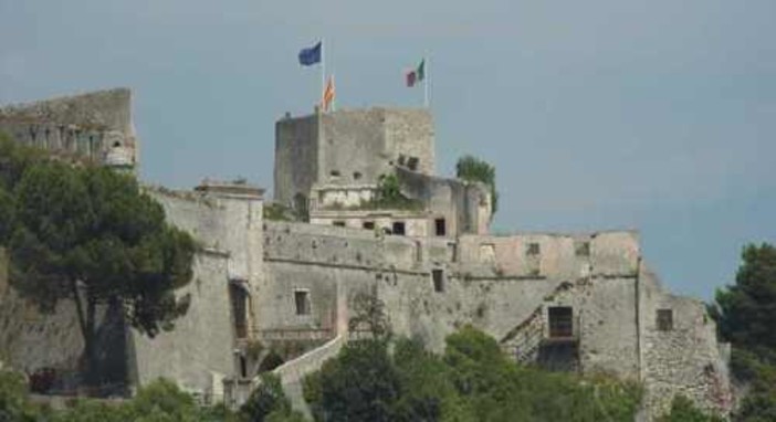 La fortezza di Castelfranco a Finale Ligure