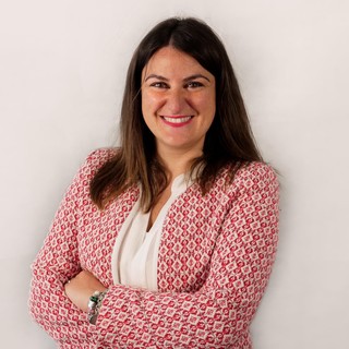 Finale Ligure: Camilla Fasciolo, giovane avvocato, si candida con Massimo Gualberti